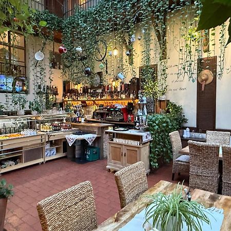 Pensiunea Gasthaus Alte Post シギショアラ エクステリア 写真