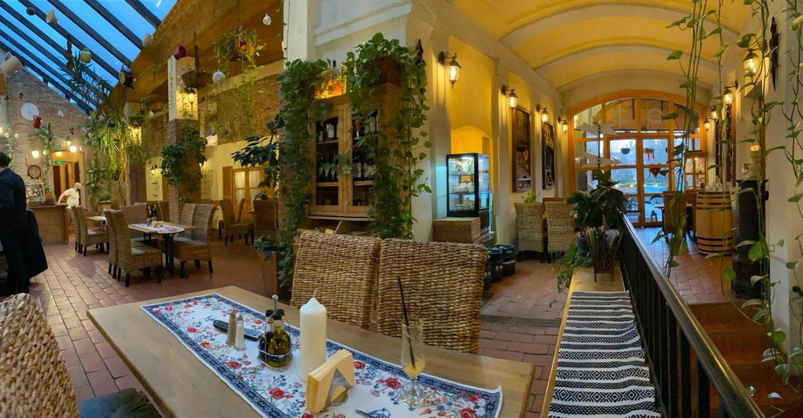 Pensiunea Gasthaus Alte Post シギショアラ エクステリア 写真
