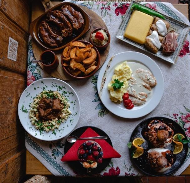 Pensiunea Gasthaus Alte Post シギショアラ エクステリア 写真