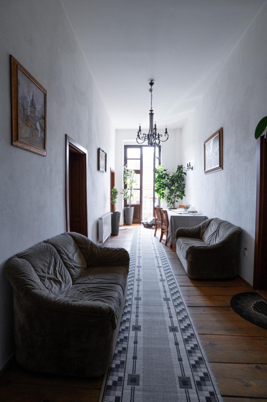 Pensiunea Gasthaus Alte Post シギショアラ エクステリア 写真