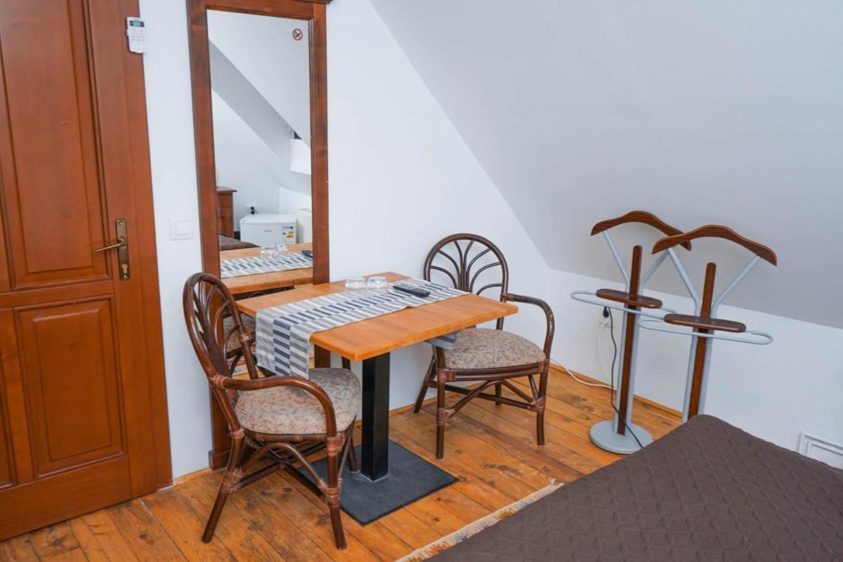 Pensiunea Gasthaus Alte Post シギショアラ 部屋 写真