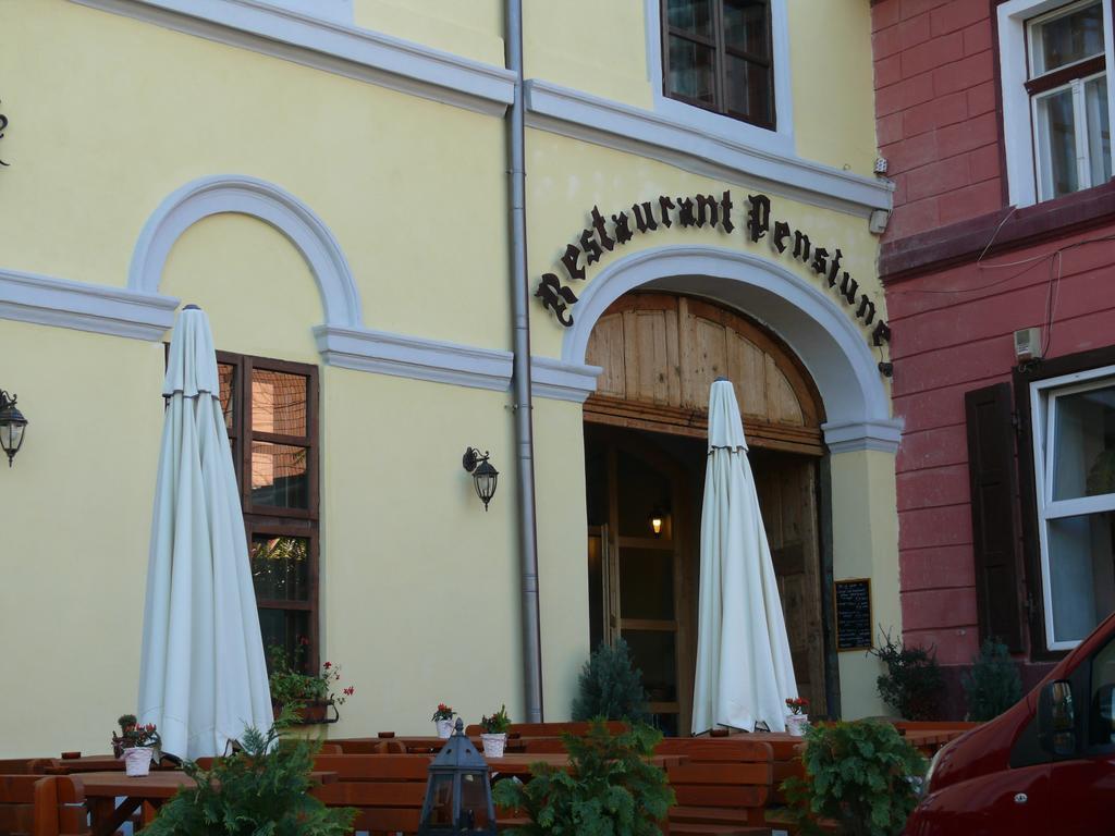 Pensiunea Gasthaus Alte Post シギショアラ エクステリア 写真